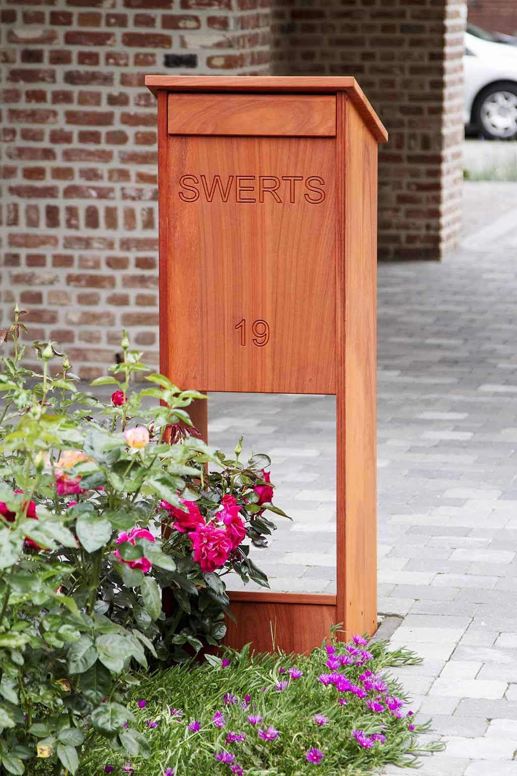 Houten brievenbussen